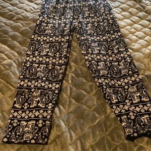 Women’s Print Crop Leggings Size Large NWT